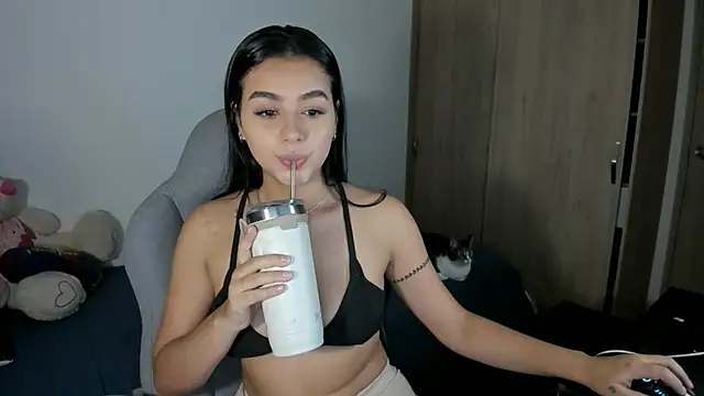 julia strauns online show from 10-08-25, 05:27