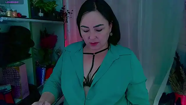 Snapshot of _Cloud_Atlas_ chatting on 02-12-25, 09:52 Cloud Atlas online show from 02-12-25, 09:52