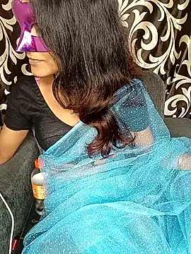 REVA DARLING online show from 10-15-25, 04:45