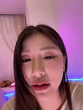 Snapshot of Momoever123456 chatting on 03-11-26, 02:56 Momoever123456 online show from 03-11-26, 02:56