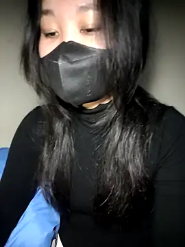 Snapshot of Athena20001 chatting on 02-20-25, 05:29 Athena20001 online show from 02-20-25, 05:29