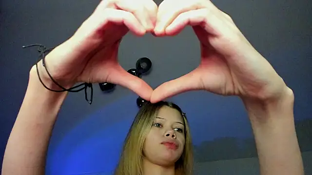 Snapshot of chansetolove chatting on 01-24-25, 01:47 chansetolove online show from 01-24-25, 01:47