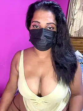 Snapshot of NOORA-GIRL chatting on 09-27-25, 10:15 NOORA-GIRL online show from 09-27-25, 10:15