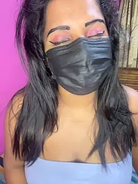 Snapshot of NOORA-GIRL chatting on 10-11-25, 10:41 NOORA-GIRL online show from 10-11-25, 10:41