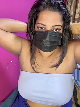 Snapshot of NOORA-GIRL chatting on 10-28-25, 03:21 NOORA-GIRL online show from 10-28-25, 03:21