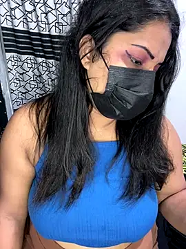 Snapshot of NOORA-GIRL chatting on 11-27-25, 10:23 NOORA-GIRL online show from 11-27-25, 10:23