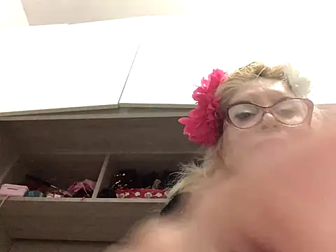 manyaporno online show from 12-04-24, 02:48