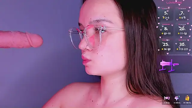 Snapshot of bitchpeace_ chatting on 02-08-26, 08:34 bitchpeace online show from 02-08-26, 08:34