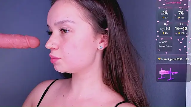 Snapshot of bitchpeace_ chatting on 02-15-26, 08:05 bitchpeace online show from 02-15-26, 08:05