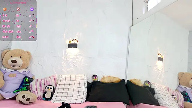 zorravioletta1 online show from 12-04-25, 12:03