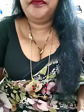 Snapshot of Swapna_143 chatting on 06-12-26, 05:01 Swapna 143 online show from 06-12-26, 05:01