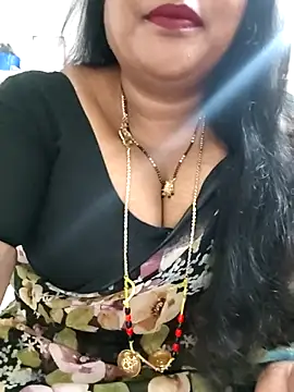 Snapshot of Swapna_143 chatting on 06-28-26, 04:35 Swapna 143 online show from 06-28-26, 04:35