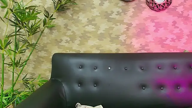 cherry chel online show from 12-14-25, 04:56