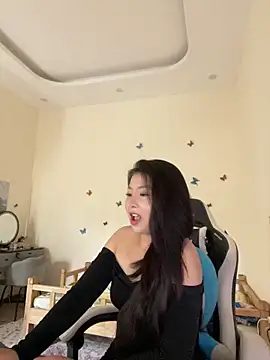 Snapshot of MiMi_0293 chatting on 05-06-26, 01:36 MiMi 0293 online show from 05-06-26, 01:36