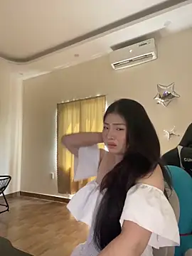 Snapshot of MiMi_0293 chatting on 06-08-26, 03:18 MiMi 0293 online show from 06-08-26, 03:18