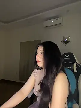 Snapshot of MiMi_0293 chatting on 06-08-26, 03:23 MiMi 0293 online show from 06-08-26, 03:23