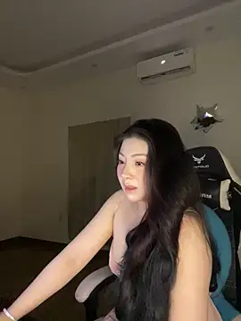 Snapshot of MiMi_0293 chatting on 06-16-26, 01:14 MiMi 0293 online show from 06-16-26, 01:14