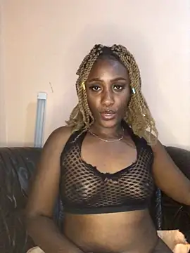 Snapshot of Lola_kims chatting on 01-06-25, 11:52 Lola kims online show from 01-06-25, 11:52