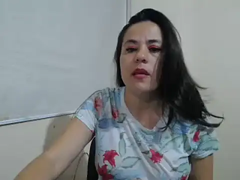 Snapshot of KAROLCANDY chatting on 01-02-25, 11:27 KAROLCANDY online show from 01-02-25, 11:27