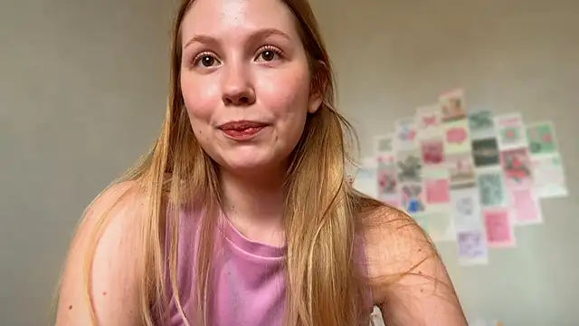 Snapshot of HoneyAudrey chatting on 06-03-26, 02:36 HoneyAudrey online show from 06-03-26, 02:36