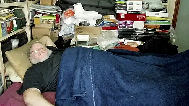 hadeszeuss2 online show from 01-13-25, 05:55