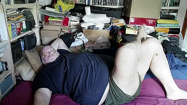 hadeszeuss2 online show from 02-19-25, 02:44