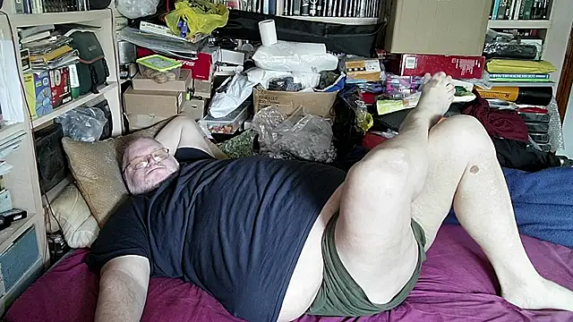 hadeszeuss2 online show from 02-21-25, 02:27