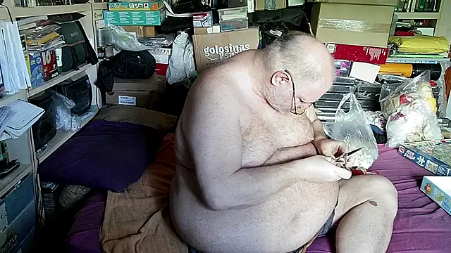 hadeszeuss2 online show from 10-02-25, 02:13