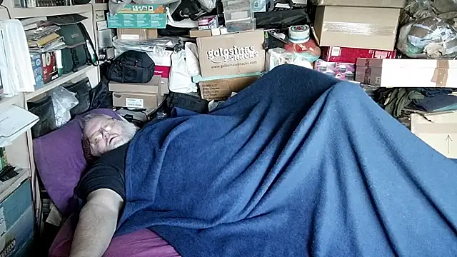 hadeszeuss2 online show from 12-22-25, 03:20