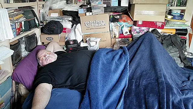 hadeszeuss2 online show from 03-20-26, 02:44