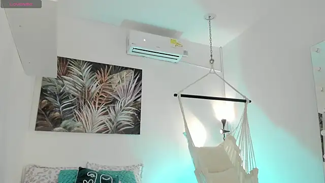 emma alice  online show from 03-12-25, 06:33