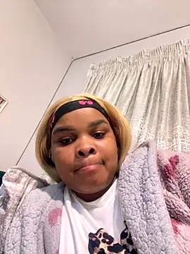 NaughtyKelly28 online show from 10-20-25, 08:53