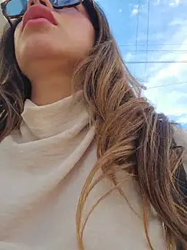 Karen San Miguel online show from 03-11-26, 07:20