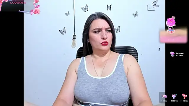 Snapshot of Amie_Adams82_ chatting on 07-16-26, 04:02 Amie Adams82 online show from 07-16-26, 04:02