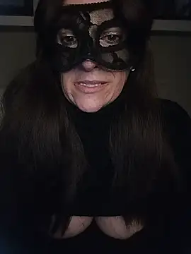 Snapshot of 23Milly chatting on 12-06-24, 07:10 23Milly online show from 12-06-24, 07:10