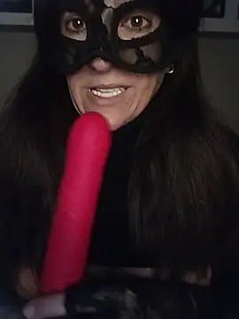 Snapshot of 23Milly chatting on 12-18-24, 08:20 23Milly online show from 12-18-24, 08:20