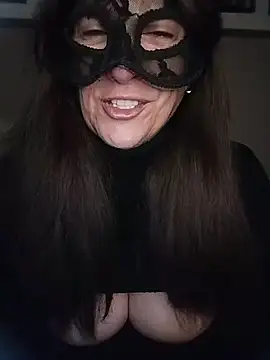 Snapshot of 23Milly chatting on 01-08-25, 07:34 23Milly online show from 01-08-25, 07:34