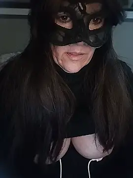 Snapshot of 23Milly chatting on 02-06-25, 01:54 23Milly online show from 02-06-25, 01:54