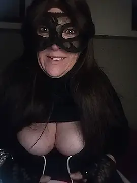 Snapshot of 23Milly chatting on 02-26-25, 05:31 23Milly online show from 02-26-25, 05:31