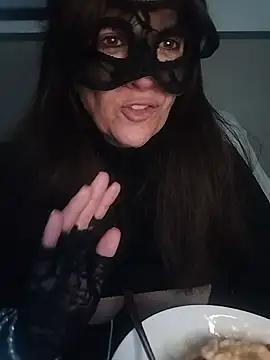 Snapshot of 23Milly chatting on 02-27-25, 11:10 23Milly online show from 02-27-25, 11:10