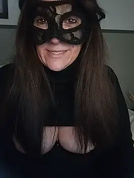 Snapshot of 23Milly chatting on 03-11-25, 07:04 23Milly online show from 03-11-25, 07:04