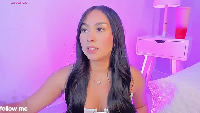 Cameliaa Smiith online show from 11-28-25, 04:04