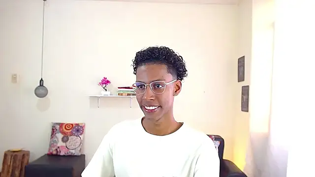 maiki18  online show from 03-08-25, 01:47