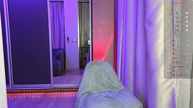 Snapshot of excited-kristi chatting on 02-17-25, 04:42 excited-kristi online show from 02-17-25, 04:42