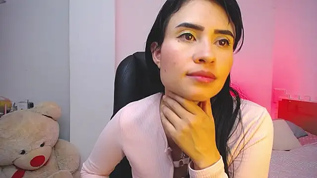 Snapshot of keelly_richaardson1 chatting on 02-19-25, 04:23 keelly richaardson1 online show from 02-19-25, 04:23