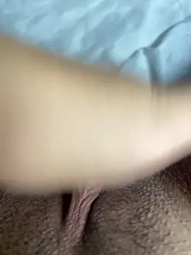 Snapshot of lili_fire69 chatting on 10-17-25, 02:48 lili fire69 online show from 10-17-25, 02:48