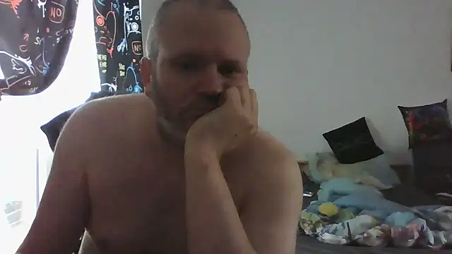 Snapshot of ShyBoy1982 chatting on 05-10-26, 01:16 ShyBoy1982 online show from 05-10-26, 01:16