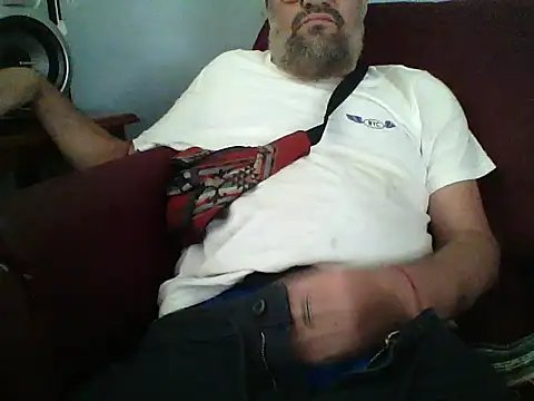 Snapshot of LECHEBALLS chatting on 01-13-26, 06:02 LECHEBALLS online show from 01-13-26, 06:02