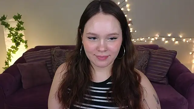 miki miki cutie  online show from 12-17-24, 04:32