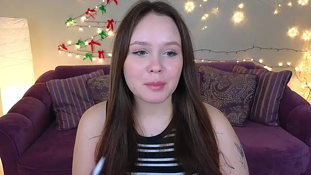 miki miki cutie  online show from 12-24-24, 04:51